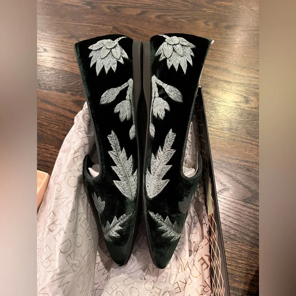 Birdies The Heron Velvet Embroidered Beautiful Flats - Picture 4 of 6